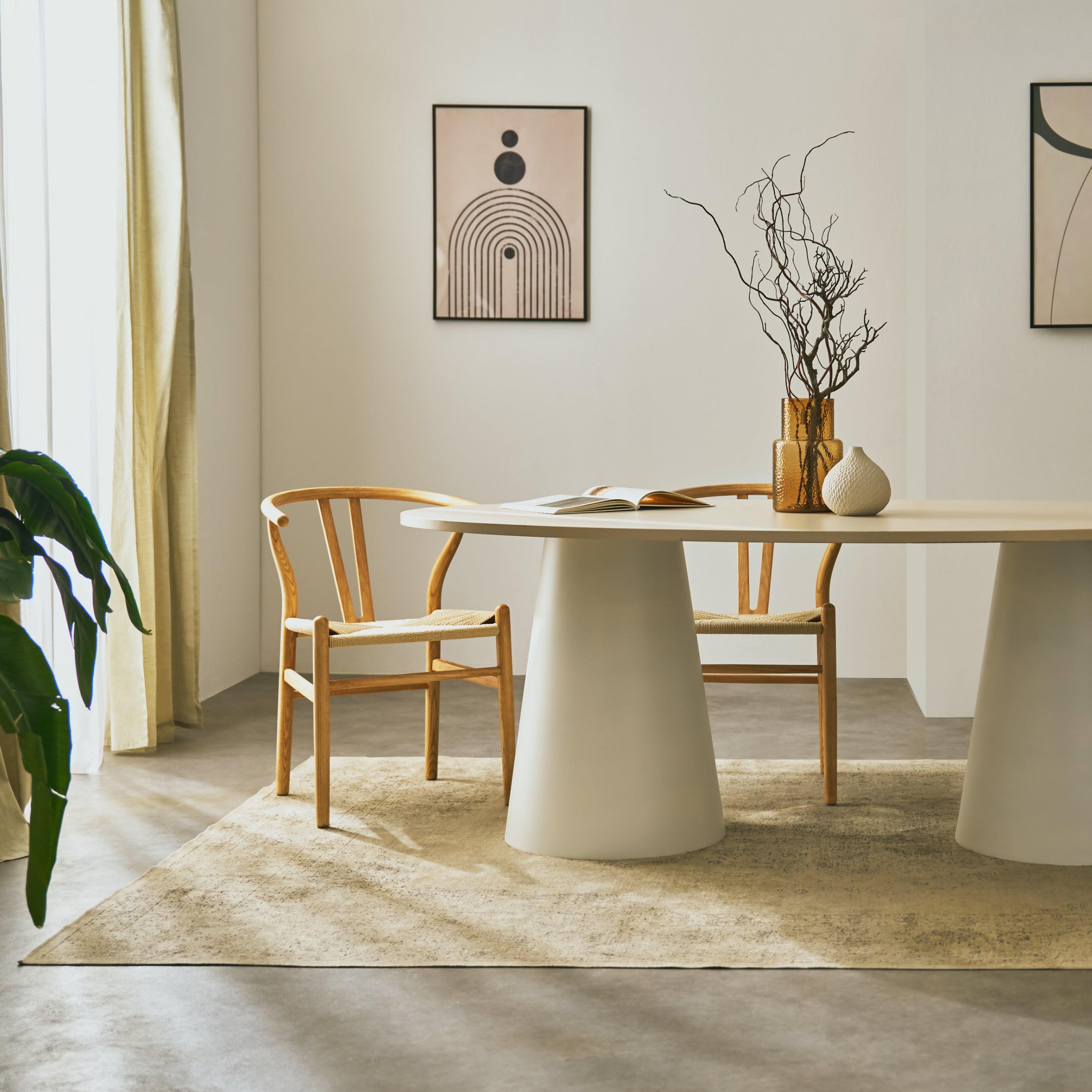 Table column CONICAL