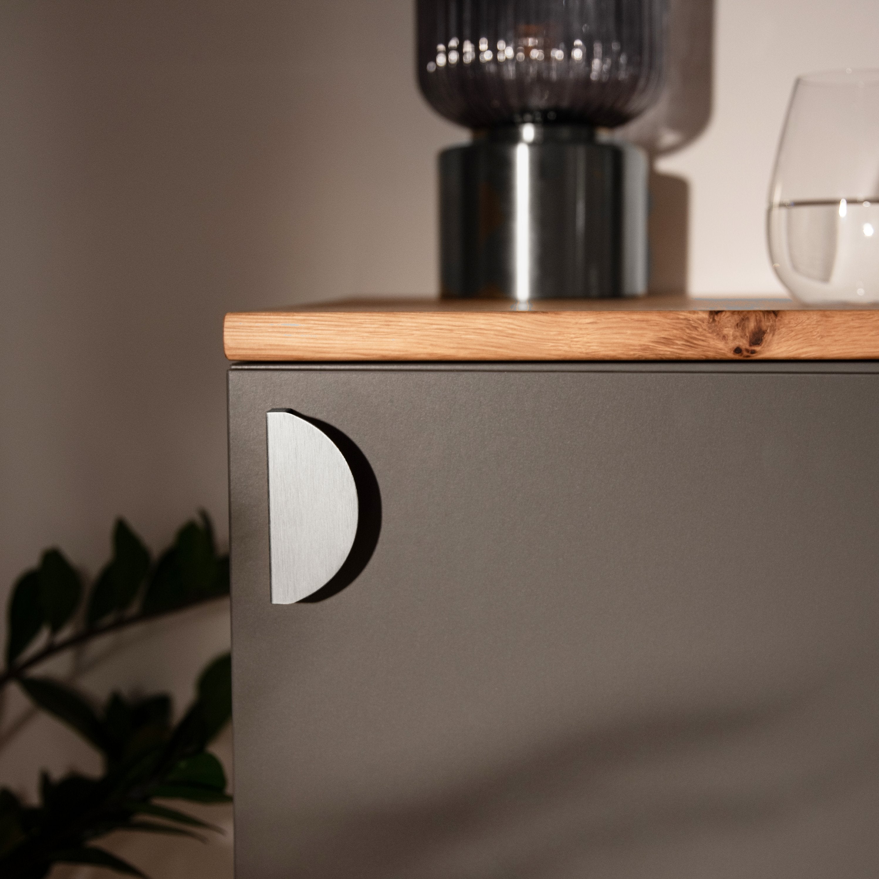 Tirador de mueble MEDIO CÍRCULO