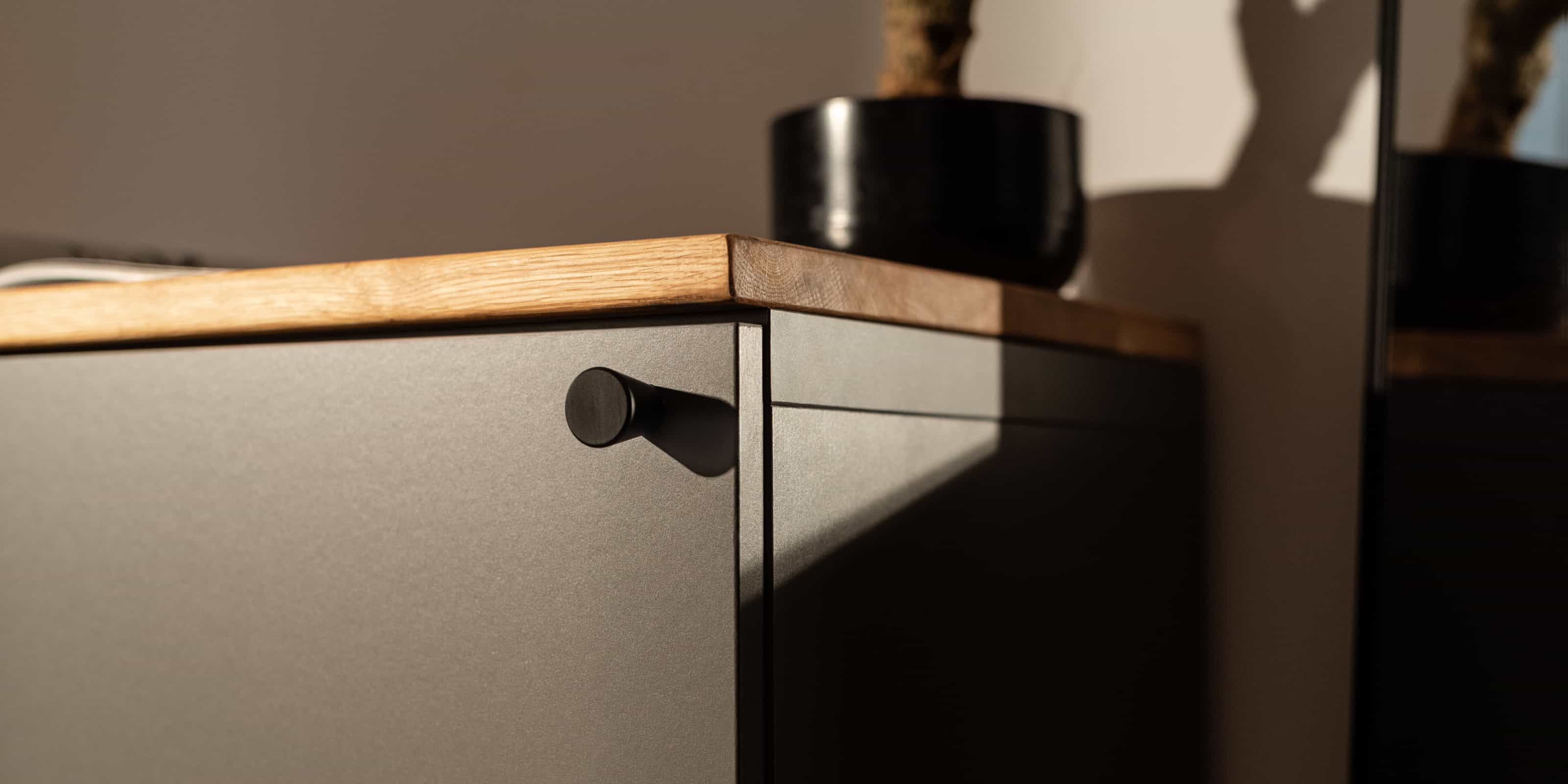 Schrank / Sideboard