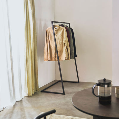 L-FORM clothes rack