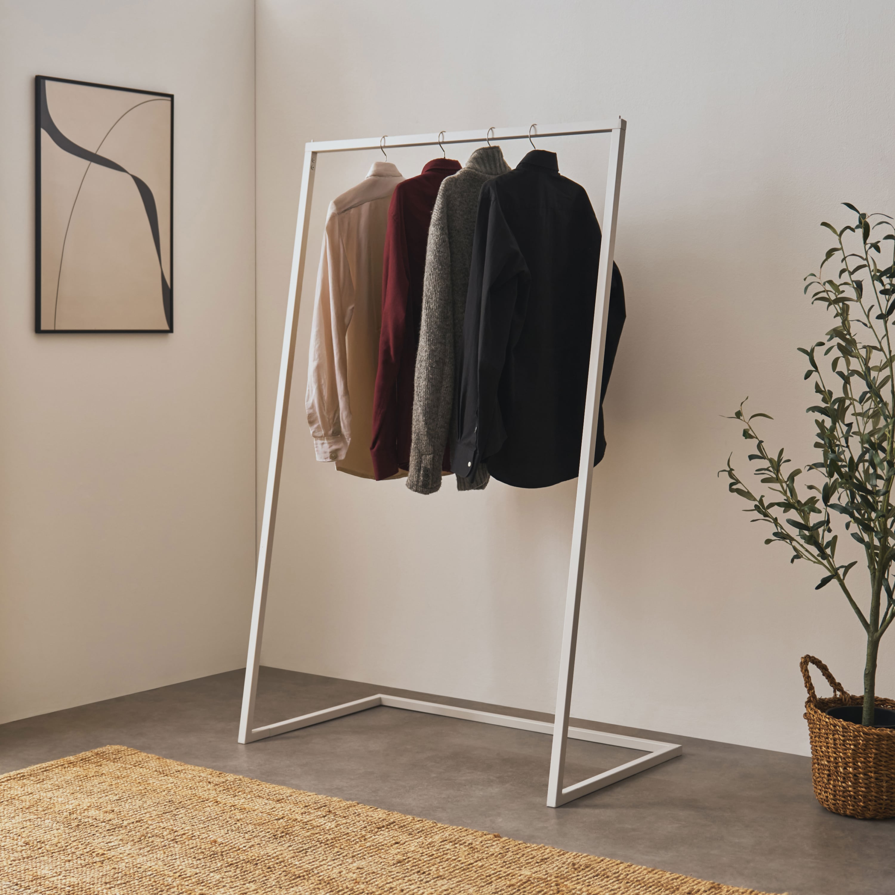 L-FORM clothes rack