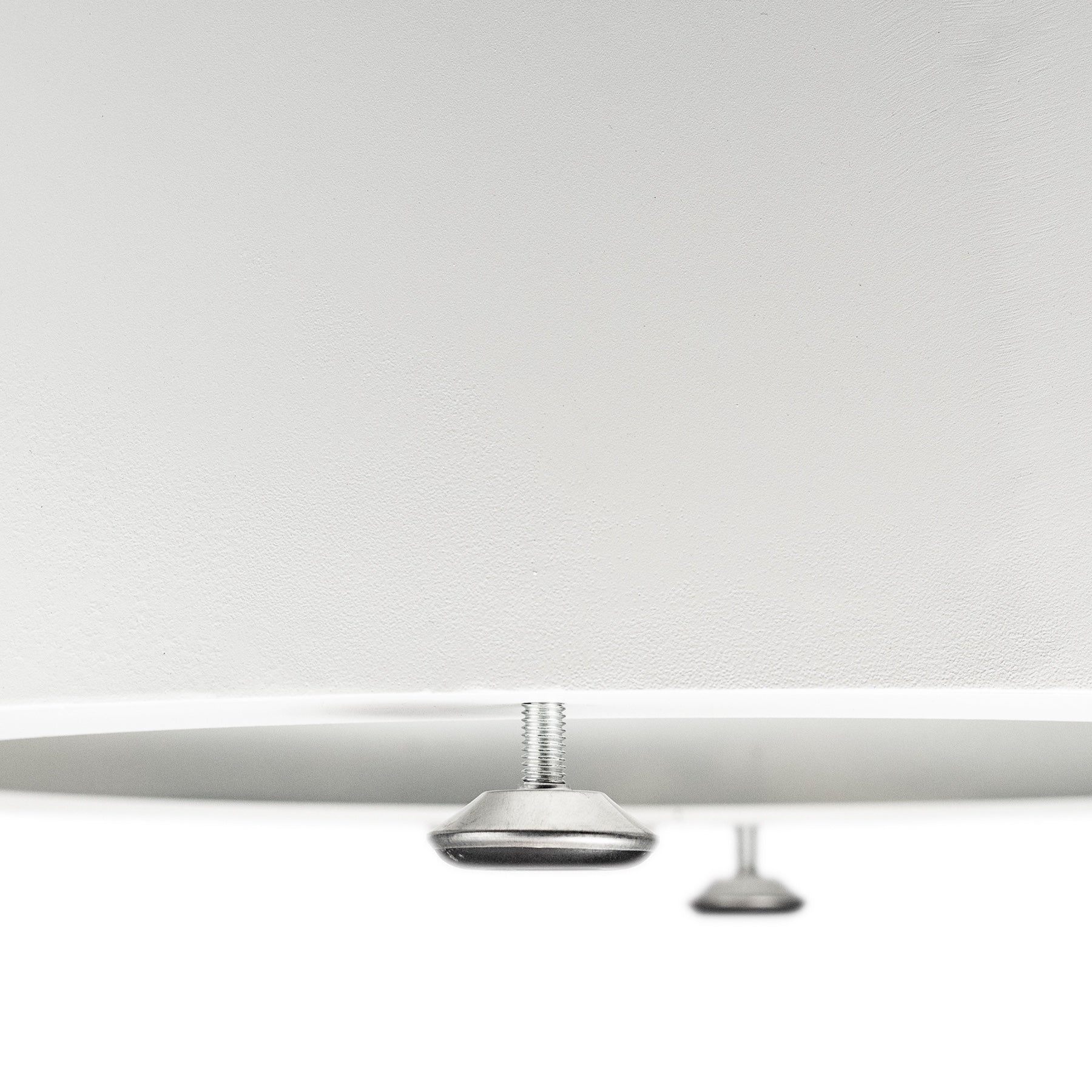 Table column CONICAL