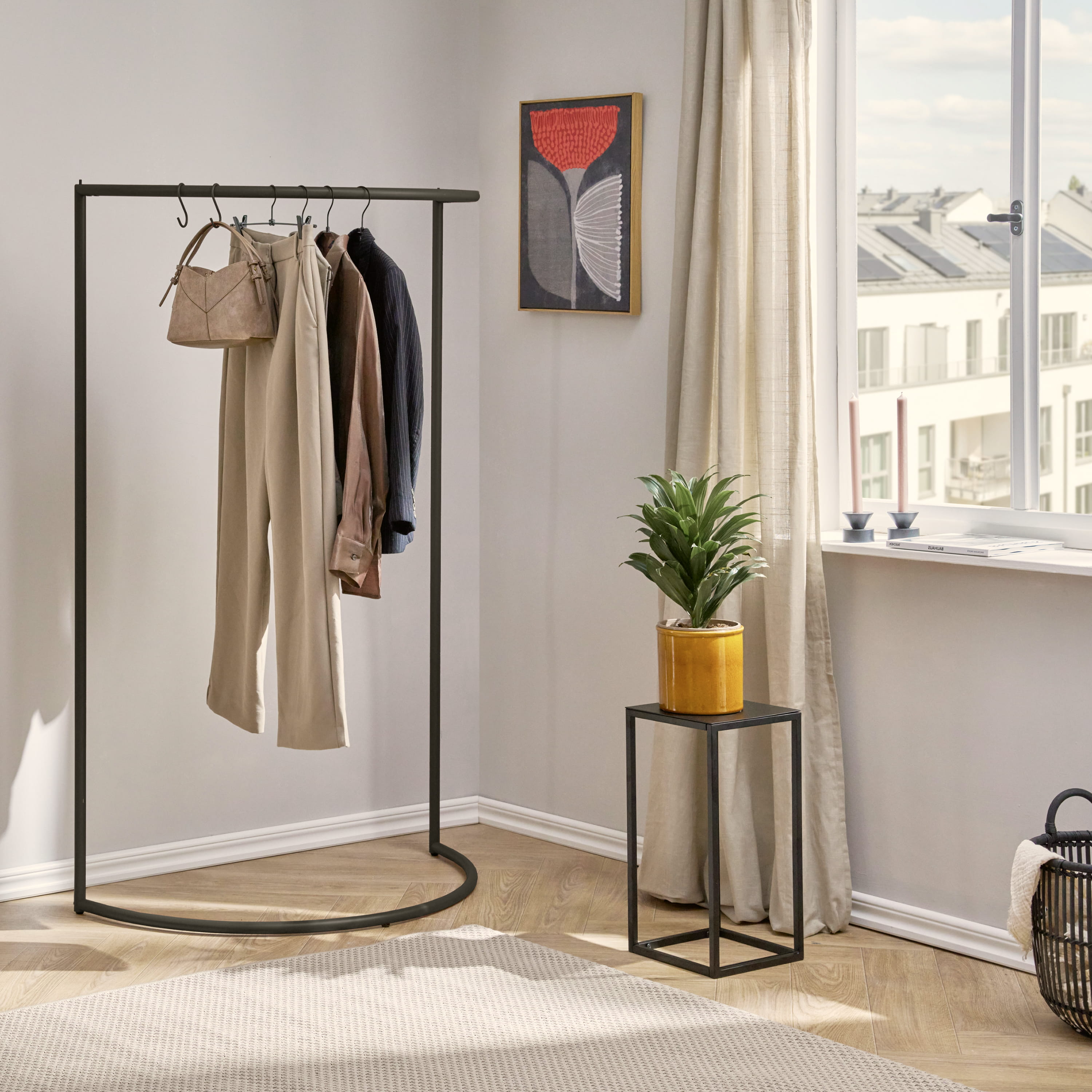 Kleiderständer MOND