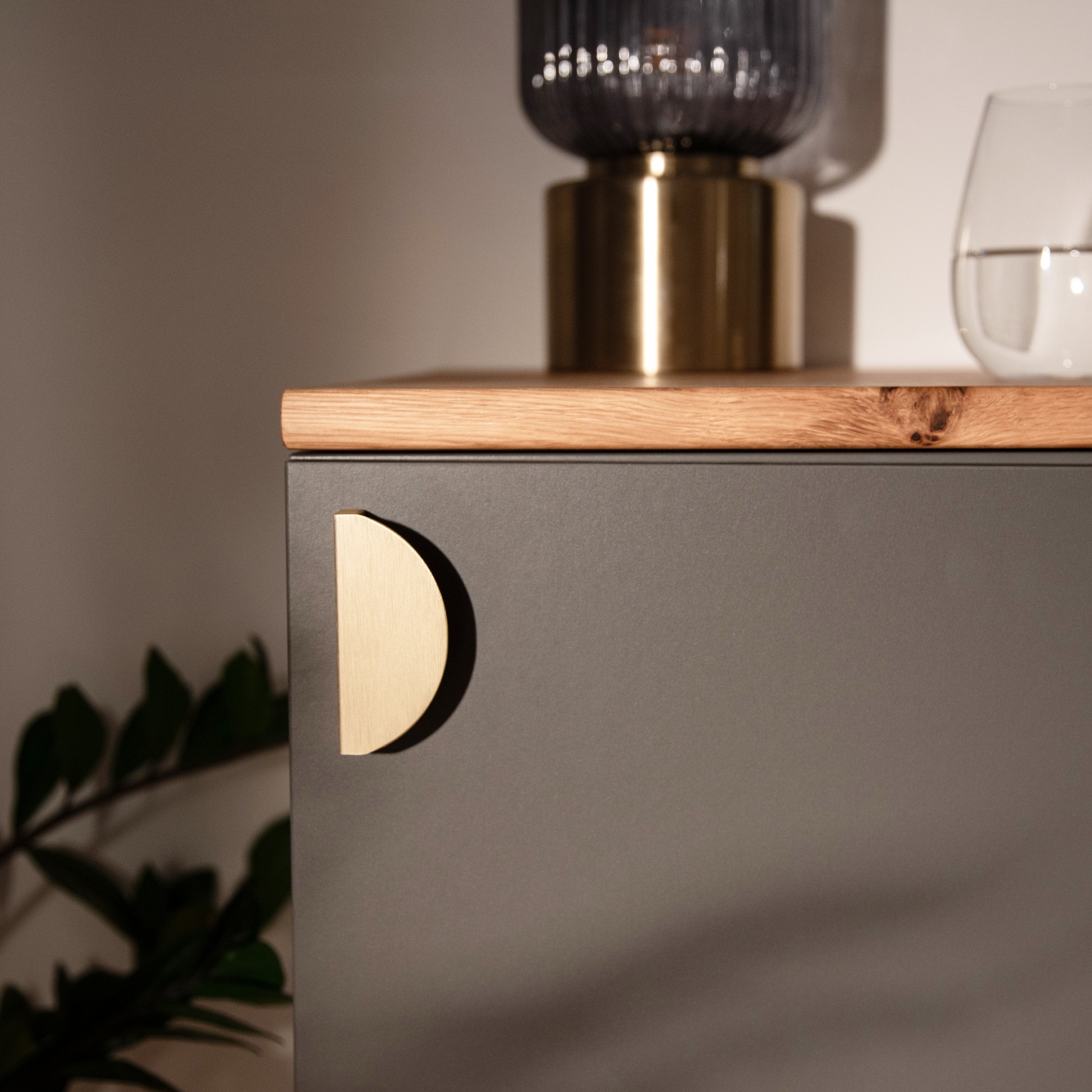 Tirador de mueble MEDIO CÍRCULO