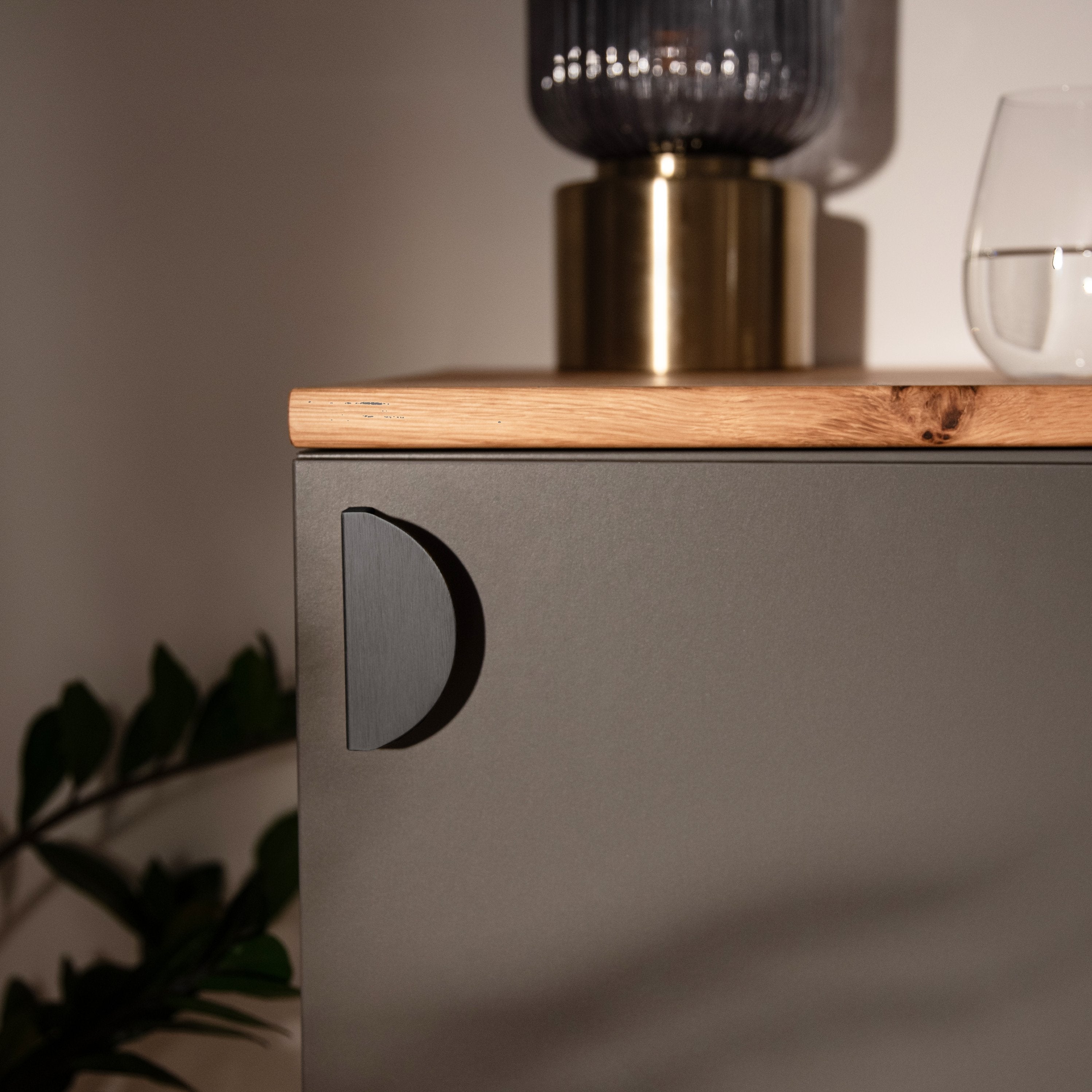Tirador de mueble MEDIO CÍRCULO