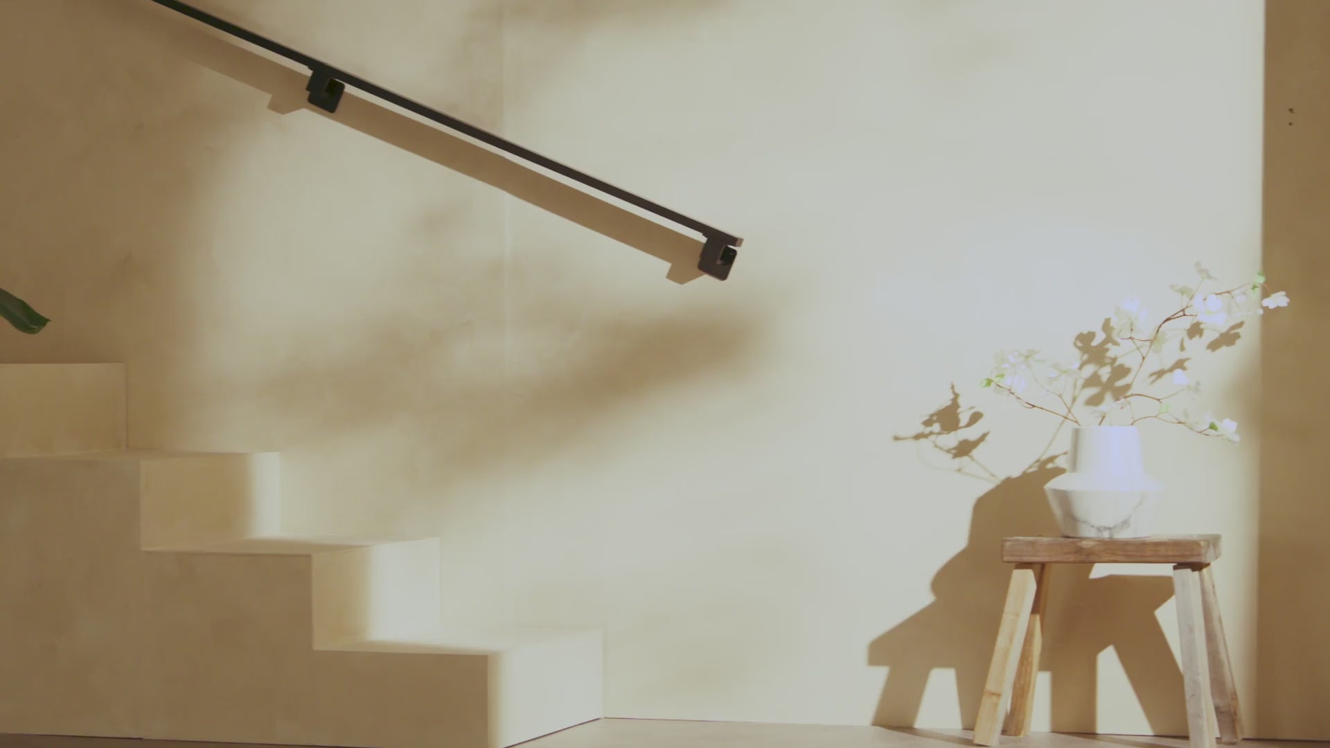 Cargar video: Soporte para pasamanos EDGE